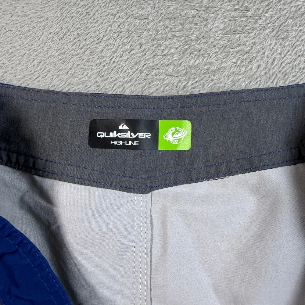 Quiksilver Highline Boardshorts Mens 32 Gray Striped 10